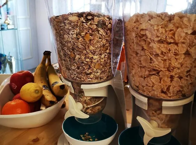 מלון Haus Marvin 3*