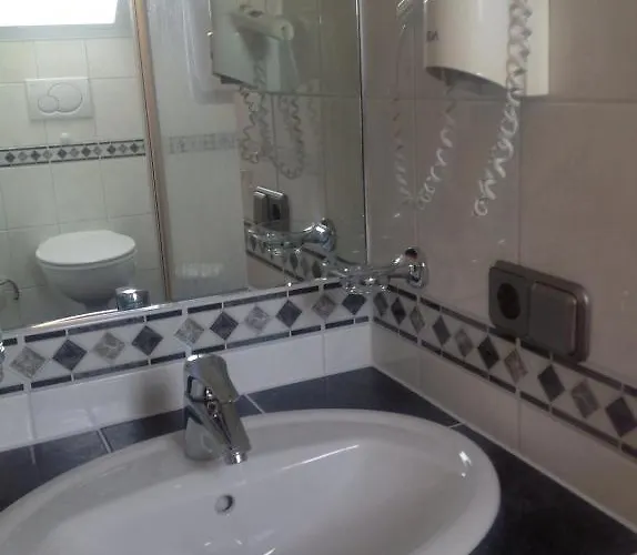 מלון Haus Marvin Dottingen (Rhineland-Palatinate)